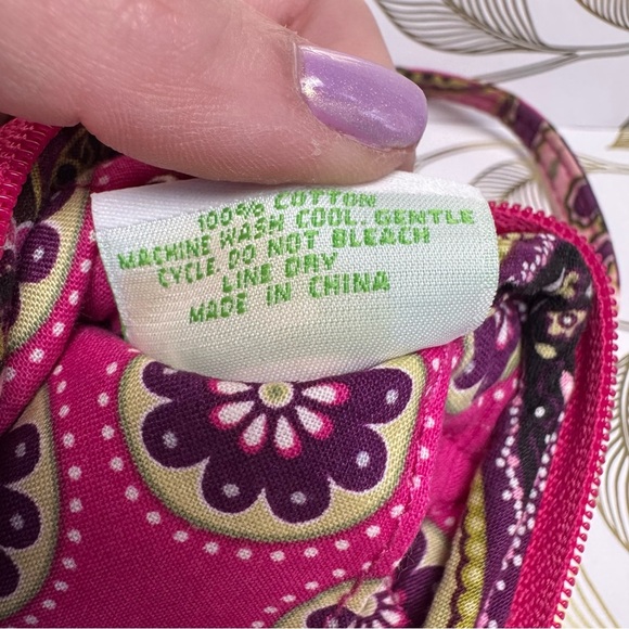 Vera Bradley Pink Floral Women's Wristlet - Picture 7 of 13